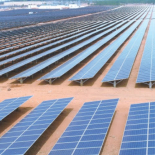 Utility-scale fixed-tilt photovoltaic rows